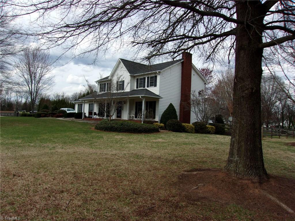 2621 Celeste Road Walkertown, NC 27051 - Photo 34 of 37 Gallery Image 34