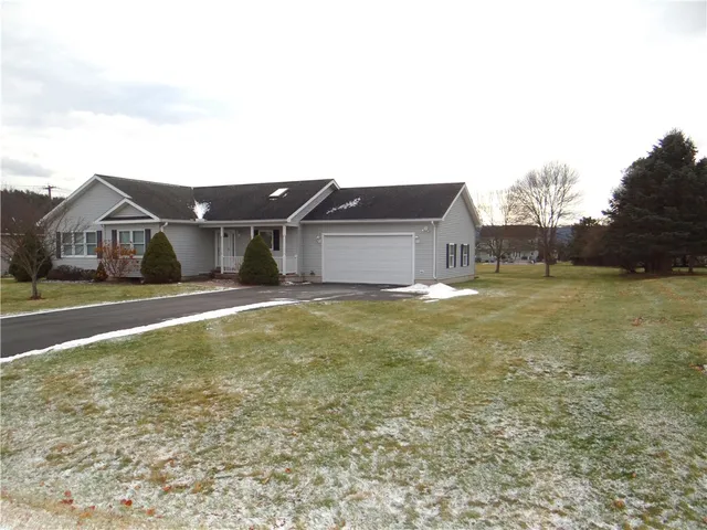 $339,900 | 11 Lexington Big Flats, Horseheads, NY 14845