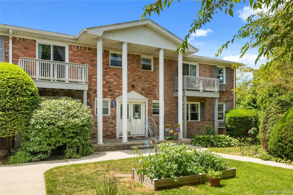 $299,000 | 147 Fair Harbor Drive, Unit 147, Patchogue, NY 11772