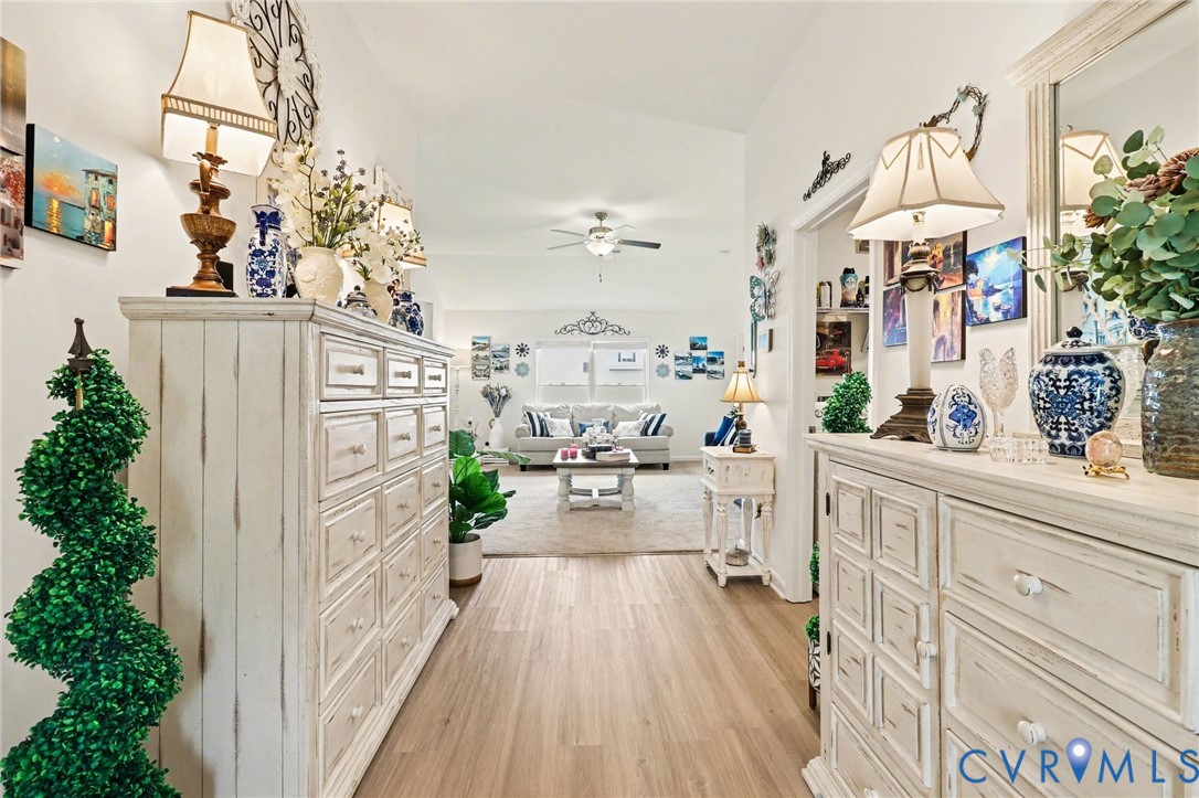 17075 Rollins Road Bowling Green, VA 22427 - Photo 2 of 23 a view of a living room and kitchen