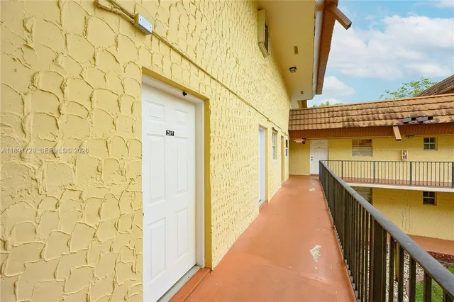 $210,000 | 8500 Southwest 109th Avenue, Unit 6207, Miami, FL 33173