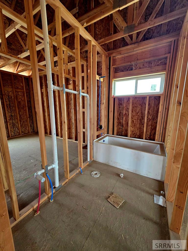 3083 Lancer Avenue Ammon, ID 83406 - Photo 5 of 27 Hall bathroom