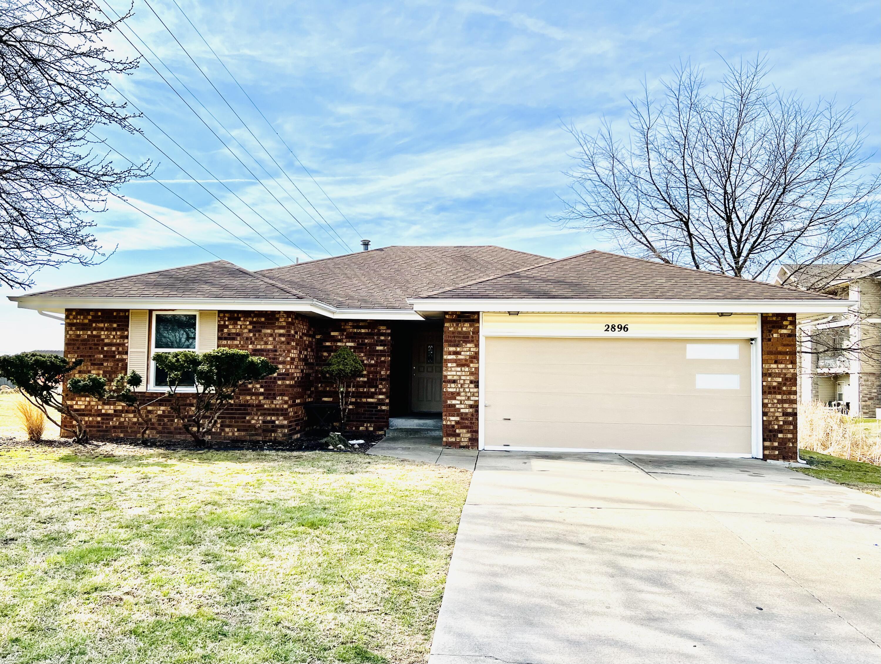 2896 West Maplewood Street Springfield, MO 65807 - Photo 1 of 1 IMG-2261
