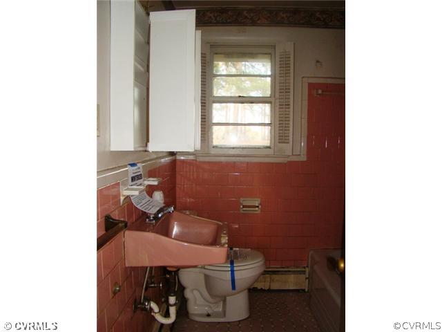 444 Pine Ridge Road Petersburg, VA 23805 - Photo 11 of 12 Other - Bathroom