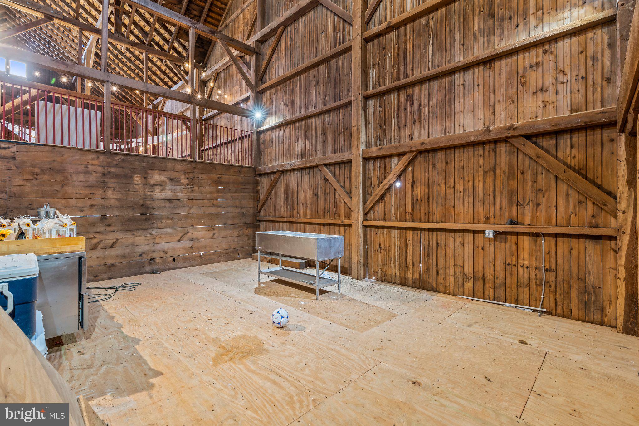 655 Creek Road Warminster, PA 18974 - Photo 54 of 76 Barn