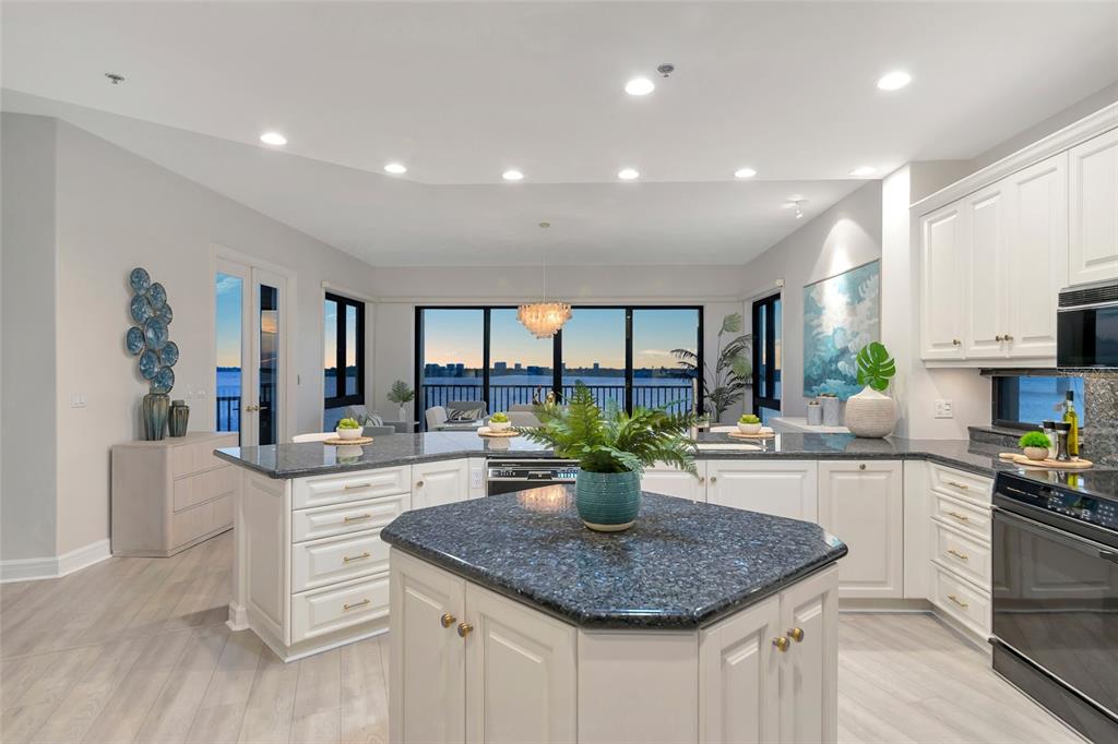 378 Golden Gate Point, Unit 6 Sarasota, FL 34236 - Photo 10 of 30