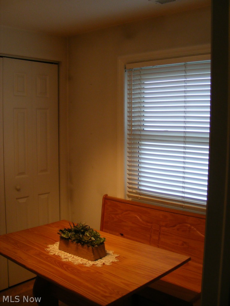 9306 Murray Road Cleveland, OH 44125 - Photo 7 of 21