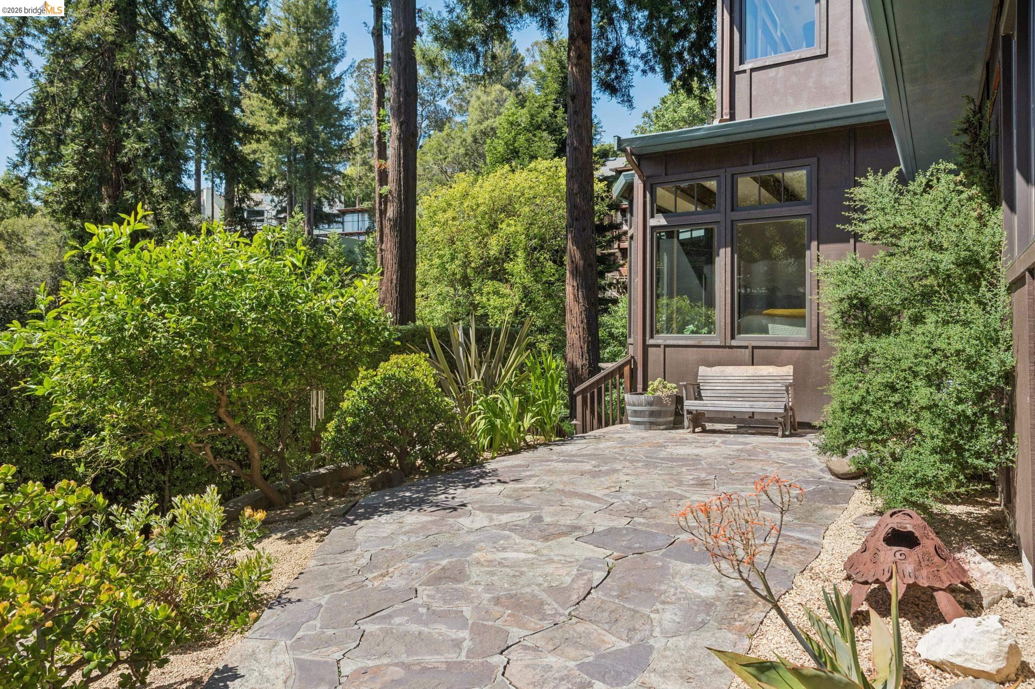 1196 Keith Avenue Berkeley, CA 94708 - Photo 7 of 71