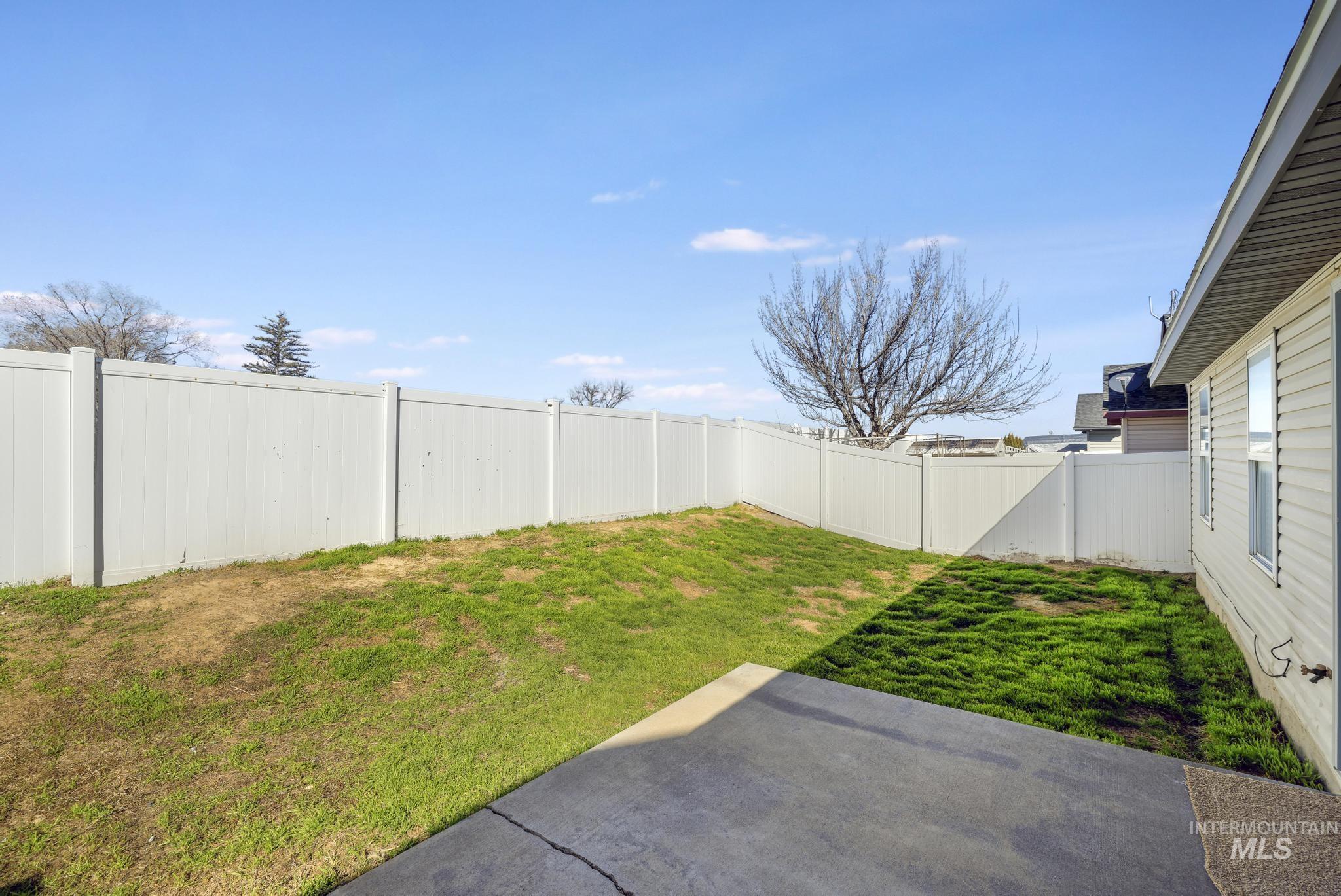 1218 Inca Drive Twin Falls, ID 83301 - Photo 23 of 27 Fenced backyard featuring a patio