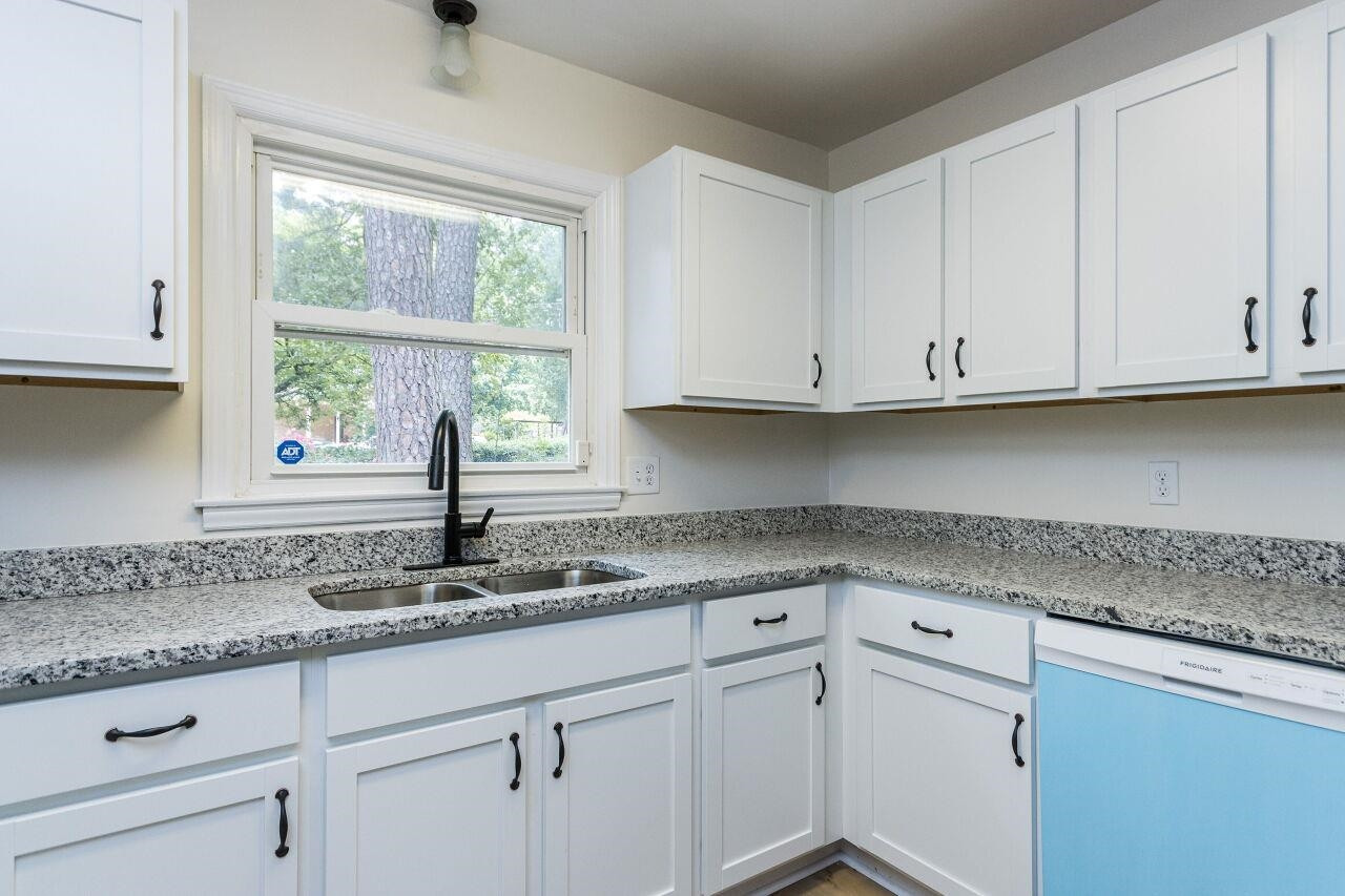 3422 Oates Drive Raleigh, NC 27604 - Photo 11 of 28 Photo 11