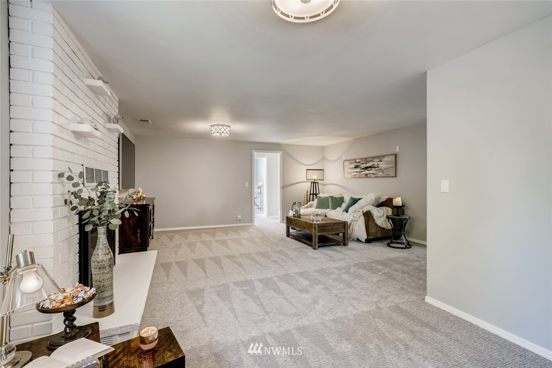 2824 Benson Road South Renton, WA 98055 - Photo 11 of 25