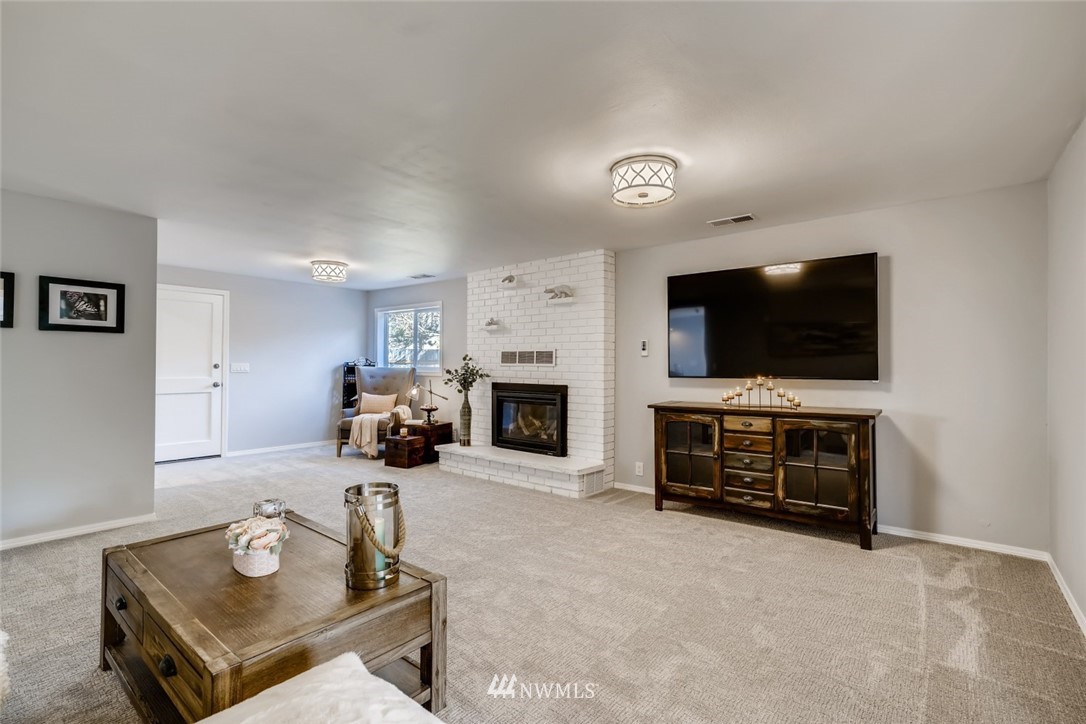 2824 Benson Road South Renton, WA 98055 - Photo 12 of 25
