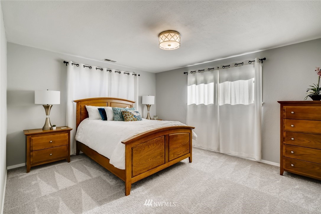 2824 Benson Road South Renton, WA 98055 - Photo 14 of 25