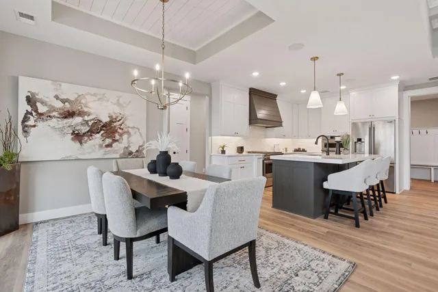 $889,500 | 11301 Latrobe Ln Lake North, Lake Elmo, MN 55042