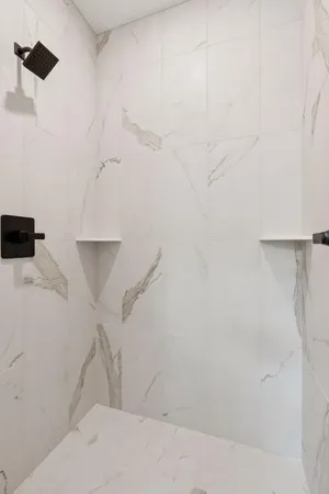 $869,900 | 11301 Latrobe Ln Lake North, Lake Elmo, MN 55042