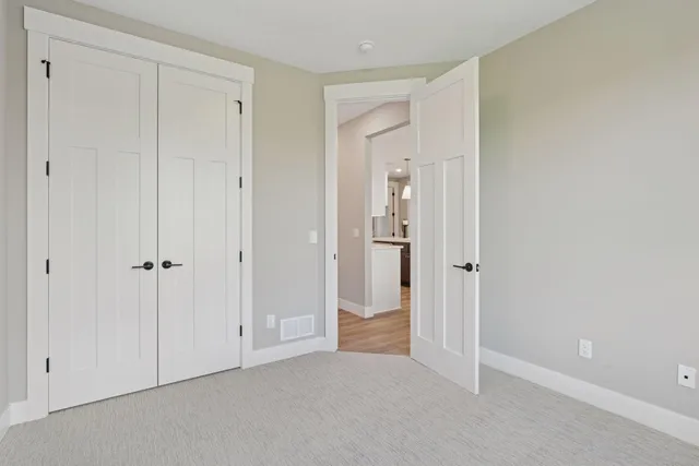 $889,500 | 11301 Latrobe Ln Lake North, Lake Elmo, MN 55042