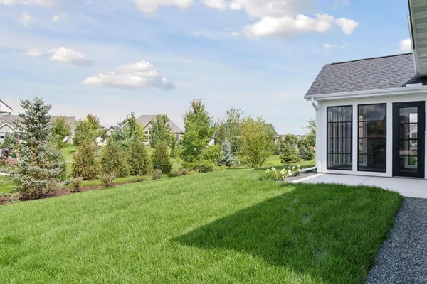 $869,900 | 11301 Latrobe Ln Lake North, Lake Elmo, MN 55042