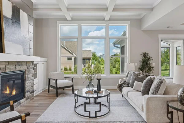 $869,900 | 11301 Latrobe Ln Lake North, Lake Elmo, MN 55042