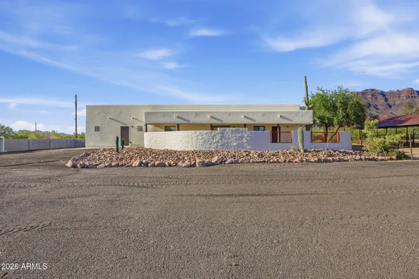 $600,000 | 1651 South Prospectors Road, Apache Junction, AZ 85119