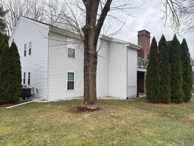 $2,600 | 10 Squire Court, Unit 1, Natick, MA 01760