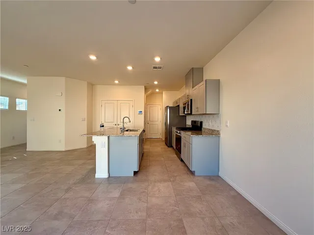 $2,195 | 380 Canary Song Drive, Henderson, NV 89011