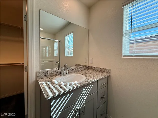 $2,195 | 380 Canary Song Drive, Henderson, NV 89011