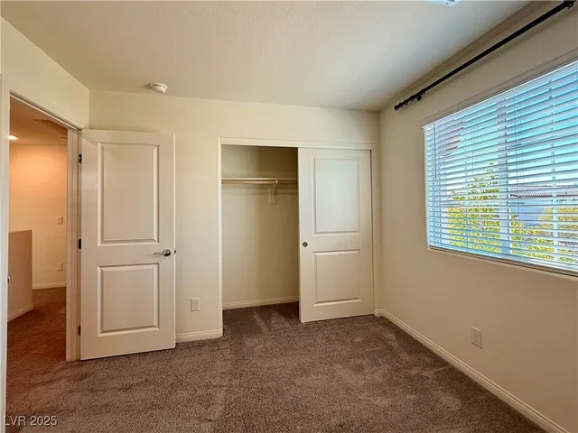 $2,195 | 380 Canary Song Drive, Henderson, NV 89011
