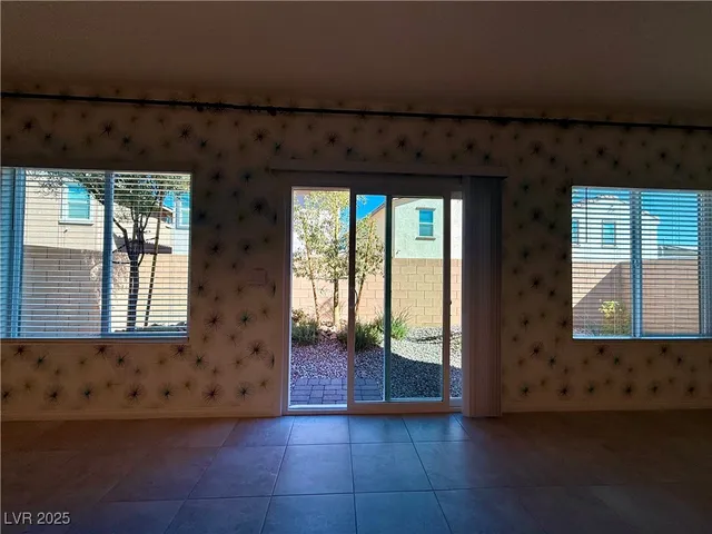 $2,195 | 380 Canary Song Drive, Henderson, NV 89011