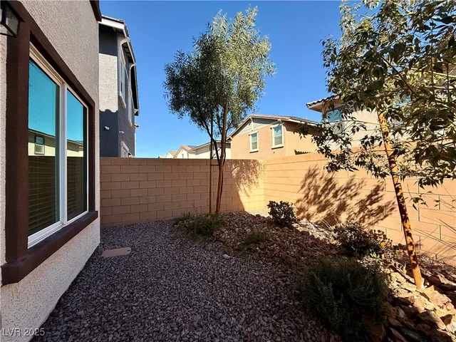 $2,195 | 380 Canary Song Drive, Henderson, NV 89011