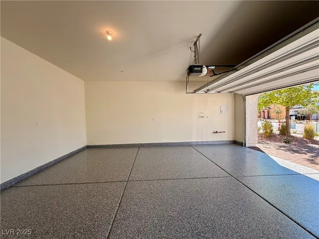 $2,195 | 380 Canary Song Drive, Henderson, NV 89011