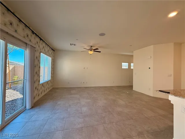 $2,195 | 380 Canary Song Drive, Henderson, NV 89011
