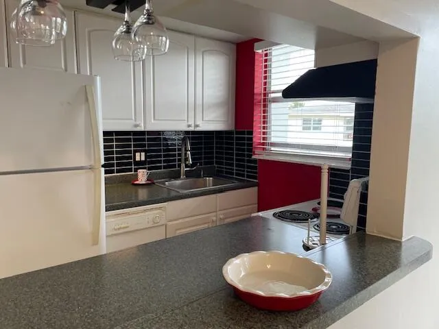 $1,500 | 111 Southeast 1st Street, Unit 7, Boynton Beach, FL 33435