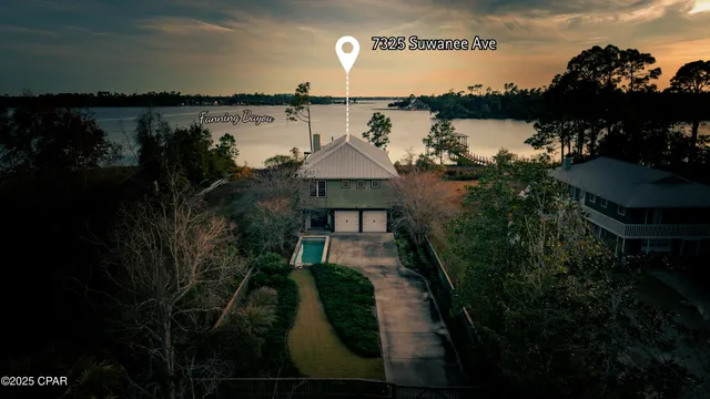 $699,999 | 7325 Suwanee Avenue, Southport, FL 32409