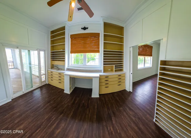 $699,999 | 7325 Suwanee Avenue, Southport, FL 32409