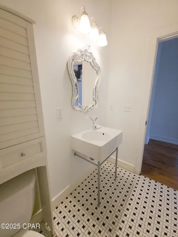 $699,999 | 7325 Suwanee Avenue, Southport, FL 32409