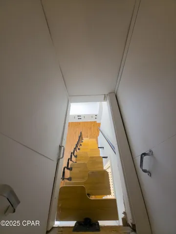 $699,999 | 7325 Suwanee Avenue, Southport, FL 32409