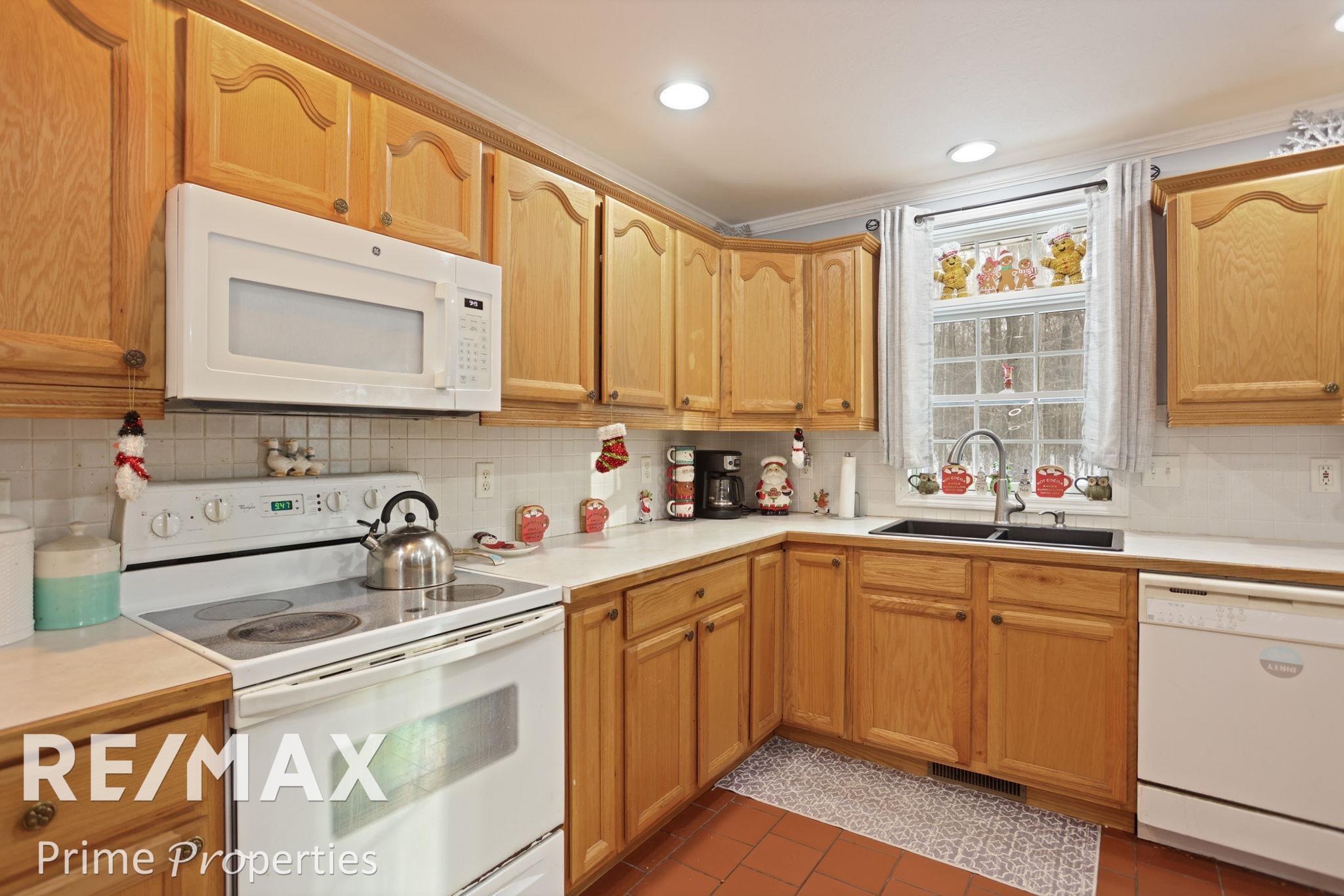 11549 Maple Road Birch Run, MI 48415 - Photo 15 of 50 50196338-6b72e604-f07f-4164-a191-1a5529aec9a5.JPG