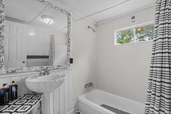 $30,000 | 101 Dubbs Avenue, West Columbia, SC 29169