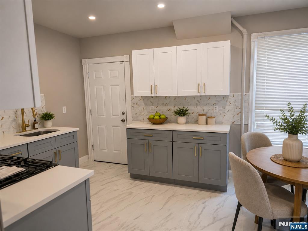 667 Scotland Road Orange, NJ 07050 - Photo 9 of 30