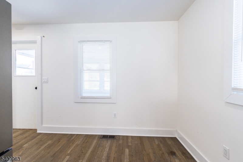 1162 Weber Street Union, NJ 07083 - Photo 11 of 29