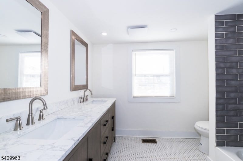 1162 Weber Street Union, NJ 07083 - Photo 22 of 29