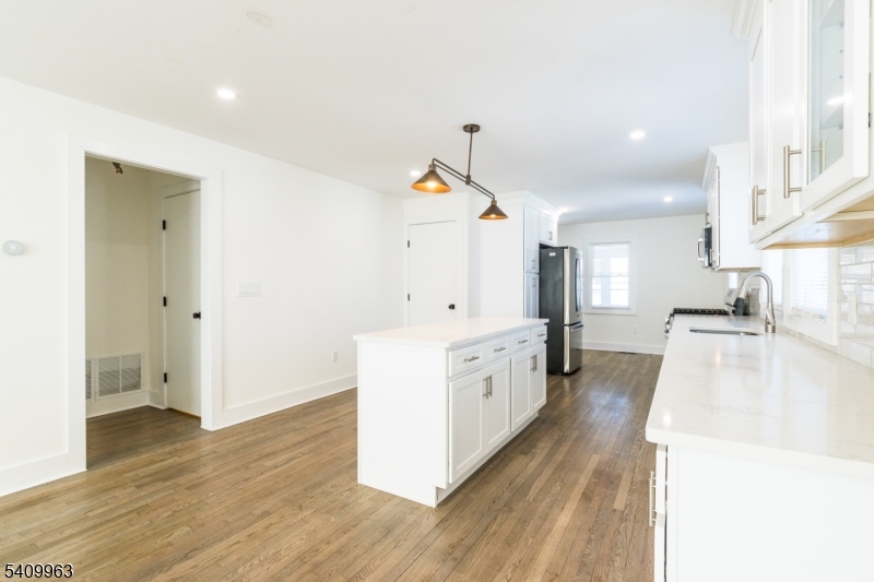 1162 Weber Street Union, NJ 07083 - Photo 8 of 29