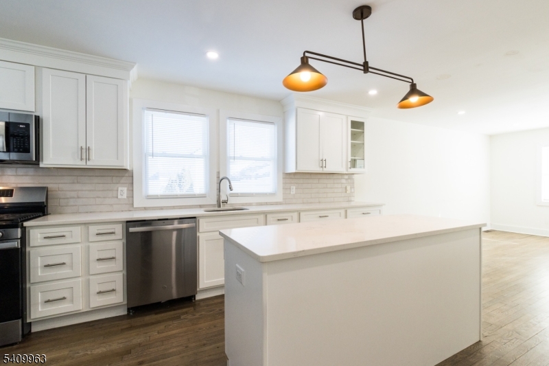 1162 Weber Street Union, NJ 07083 - Photo 10 of 29