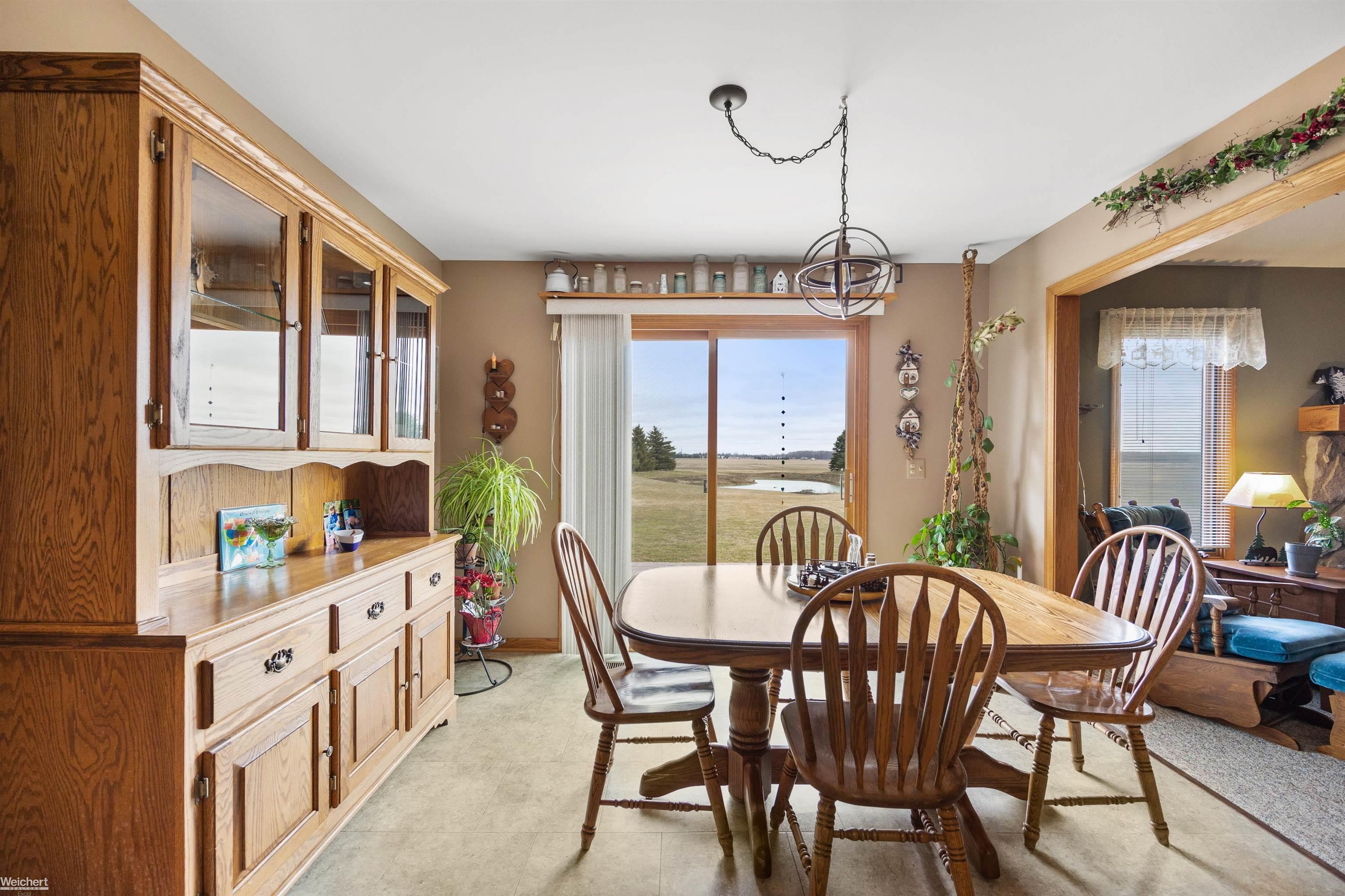 5107 Cochrane Road Almont, MI 48003 - Photo 8 of 35