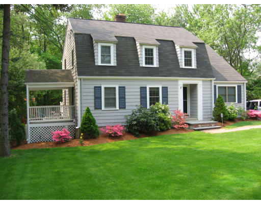 14 Lockeland Road Winchester, MA 01890 - Photo 1 of 15 Gallery Image 1