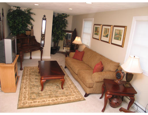 14 Lockeland Road Winchester, MA 01890 - Photo 4 of 15 Gallery Image 4