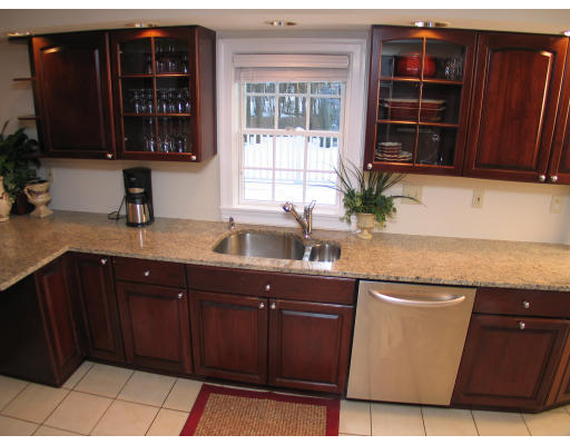 14 Lockeland Road Winchester, MA 01890 - Photo 7 of 15 Gallery Image 7