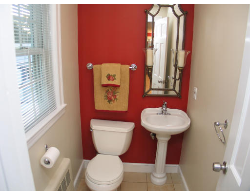 14 Lockeland Road Winchester, MA 01890 - Photo 9 of 15 Gallery Image 9