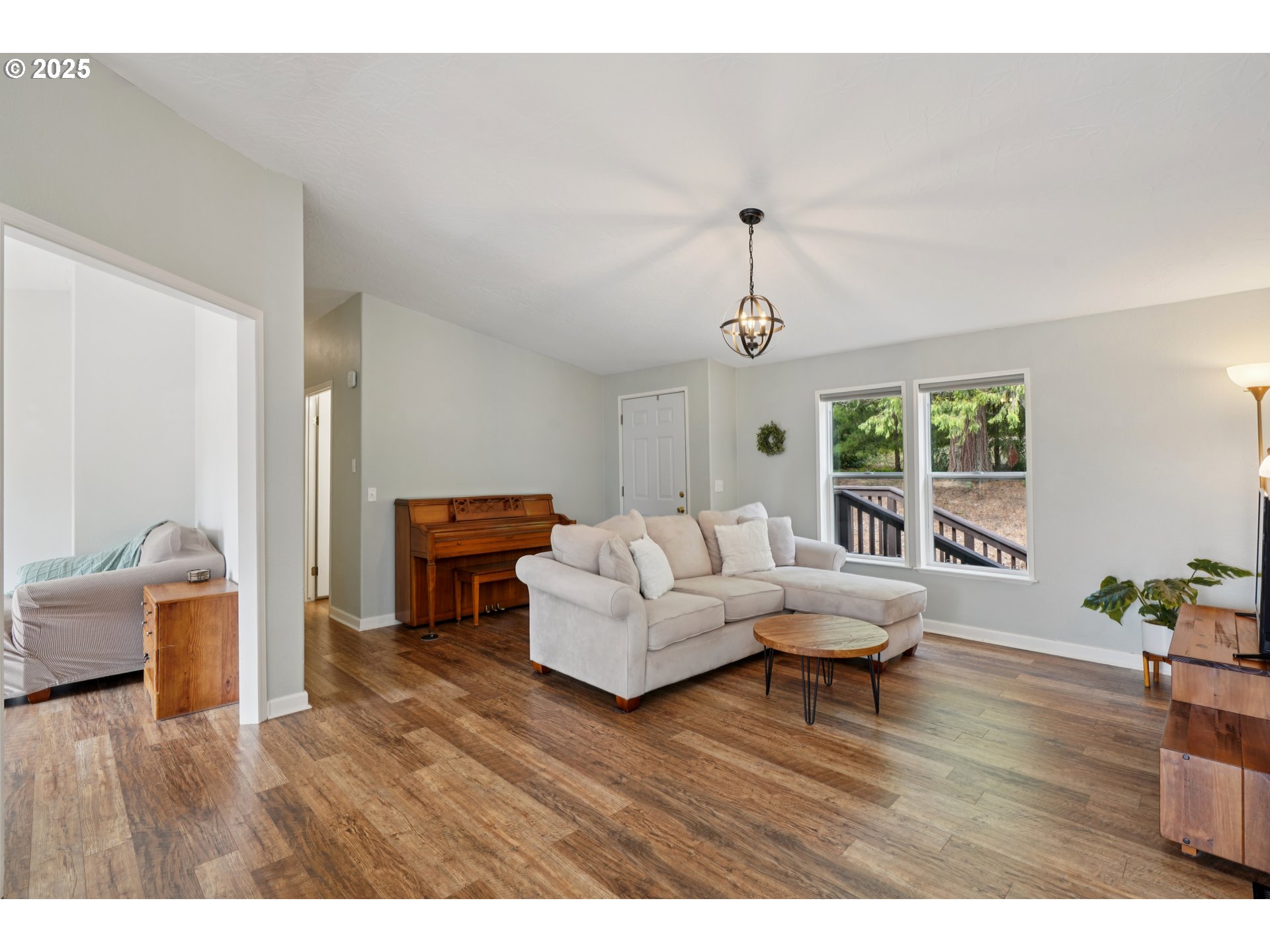 15601 South Thayer Road Oregon City, OR 97045 - Photo 4 of 33 Gallery Image 4