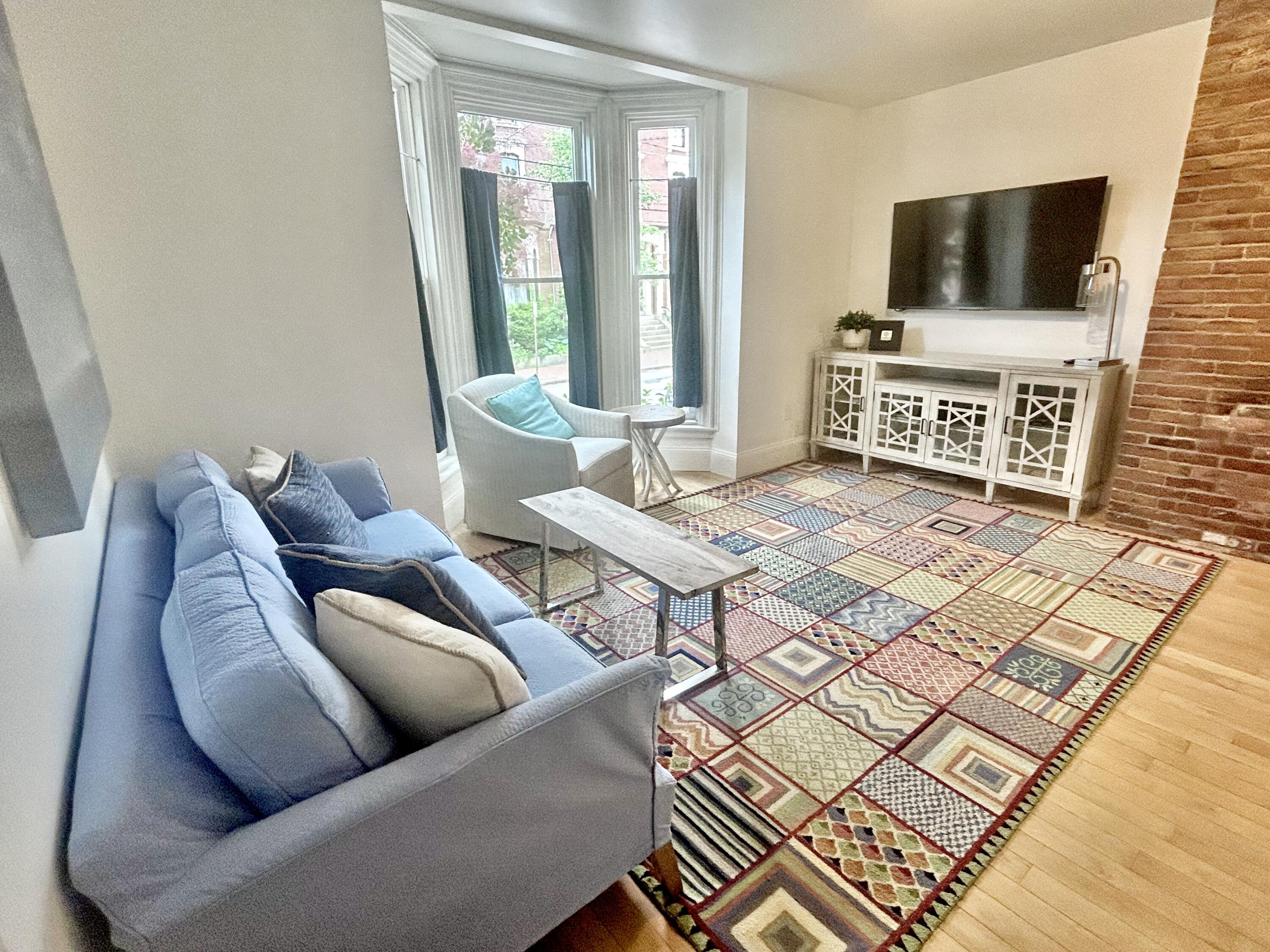 289 Spring Street, Unit 1 Portland, ME 04102 - Photo 3 of 17 3) 74134-6a52af4dc72ec